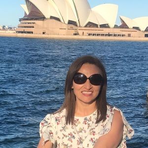 Meet your Posher, Nidia